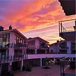 Albert-inn-glowe - Barrierefrei & 3 Schlafzimmer & Strandkorb-saisonal & Sauna Im Haus & Fahrraeder, Bollerwagen & E-ladesaeule In Der Anlage *