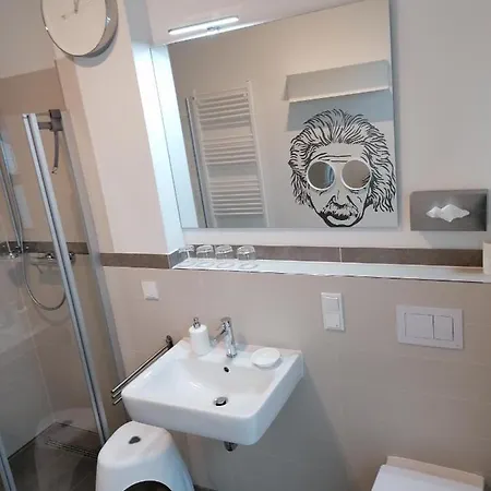 Albert-inn-glowe - Barrierefrei & 3 Schlafzimmer & Coworking & Strandkorb-saisonal & Sauna Im Haus & Fahrraeder غلوفي