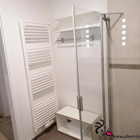 Lägenhet Albert-inn-glowe - Barrierefrei & 3 Schlafzimmer & Coworking & Strandkorb-saisonal & Sauna Im Haus & Fahrraeder Glowe