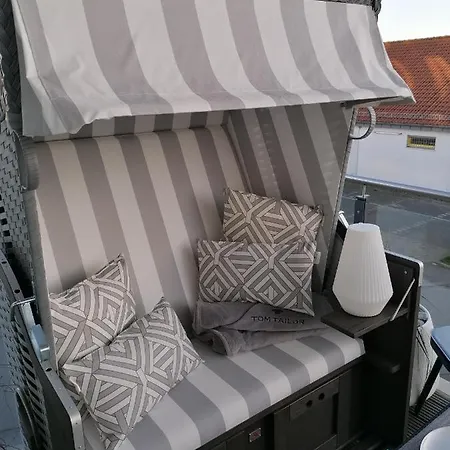 شقة Albert-inn-glowe - Barrierefrei & 3 Schlafzimmer & Coworking & Strandkorb-saisonal & Sauna Im Haus & Fahrraeder غلوفي