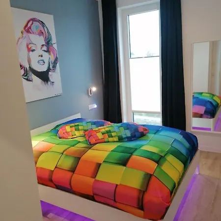 Albert-inn-glowe - Barrierefrei & 3 Schlafzimmer & Coworking & Strandkorb-saisonal & Sauna Im Haus & Fahrraeder Lägenhet Glowe