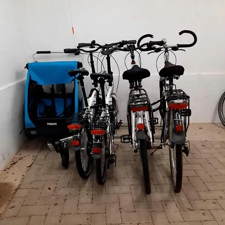 Lägenhet Albert-inn-glowe - Barrierefrei & 3 Schlafzimmer & Coworking & Strandkorb-saisonal & Sauna Im Haus & Fahrraeder Glowe