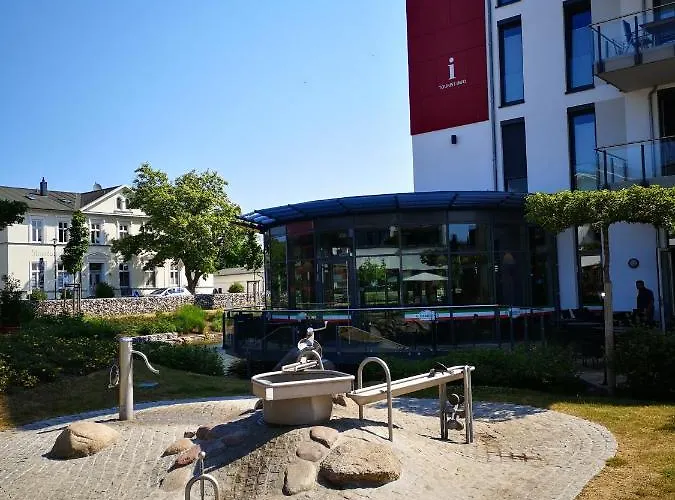 Apartamento Albert-inn-glowe - Barrierefrei & 3 Schlafzimmer & Coworking & Strandkorb-saisonal & Sauna Im Haus & Fahrraeder Glowe